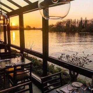 Sunset at Rick Stein, Barnes